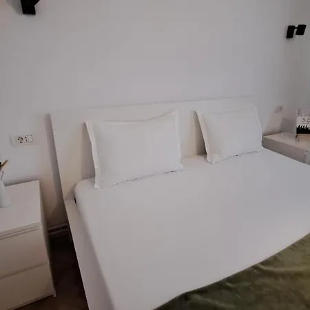 Cosy House 400 M From Iulius Town Case de vacanță *