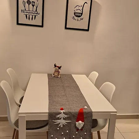 Cosy House 400 M From Iulius Town Holiday home Timisoara